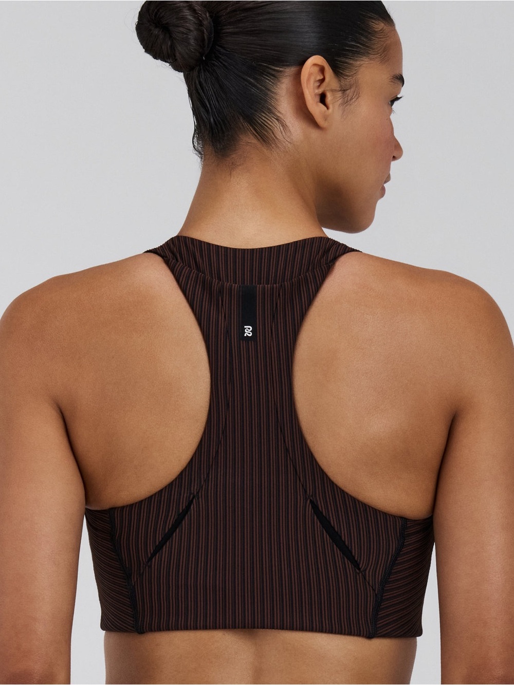 Bandit Running WOMEN'S STRIPED CADENCE™ LONGLINE BRA - CACAO / BLACK - Picture 2 of 6